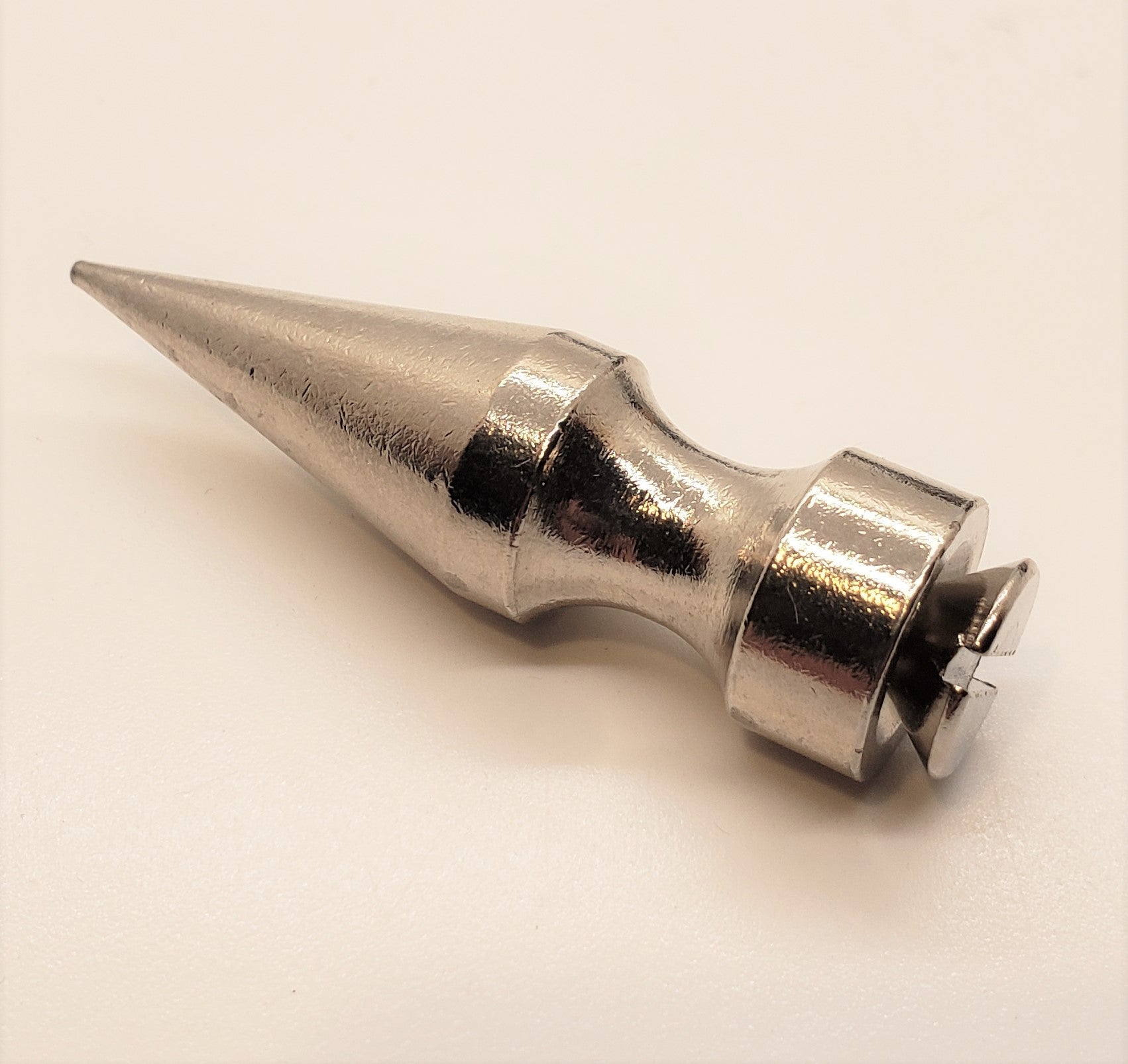 Spikes & Studs - Giant Spike