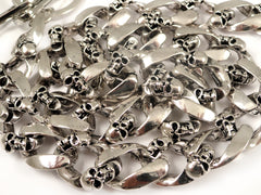 Graveyard Skulls Tough Link Jean and Wallet Chain