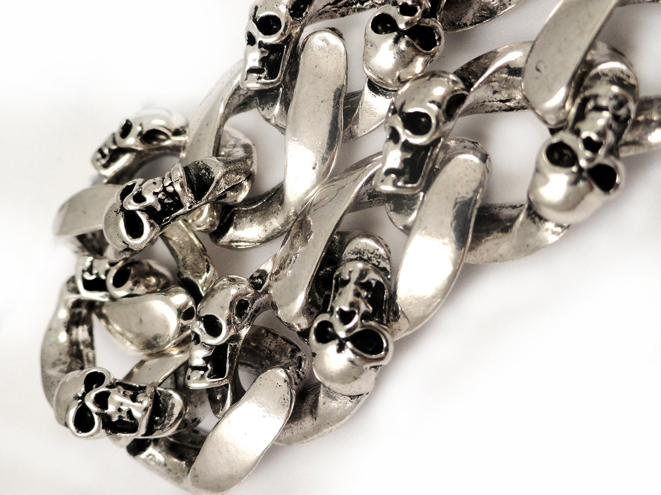 Graveyard Skulls Tough Link Jean and Wallet Chain