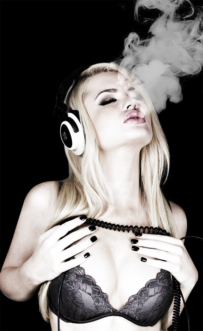 Tits Clothing - Up In Smoke Mens T-shirt