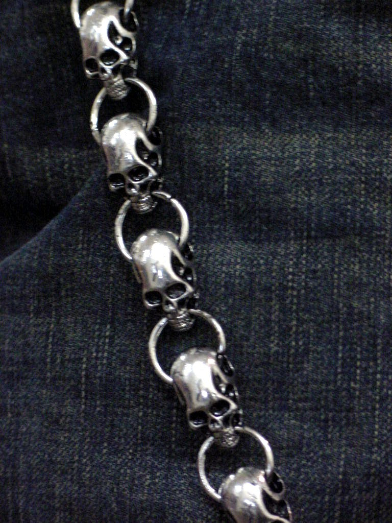 Skull Pile Chain of Skulls 30 inch Jean Chain